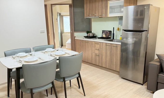 Xinyi Apartamento | Spacious family-friendly 2 BR in Xinyi, 3 Beds, Elevator, AC & Prime Location