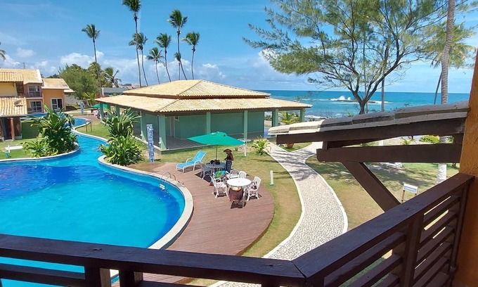 Arembepe Condominio | COARE0101 - Sea view with an amazing pool