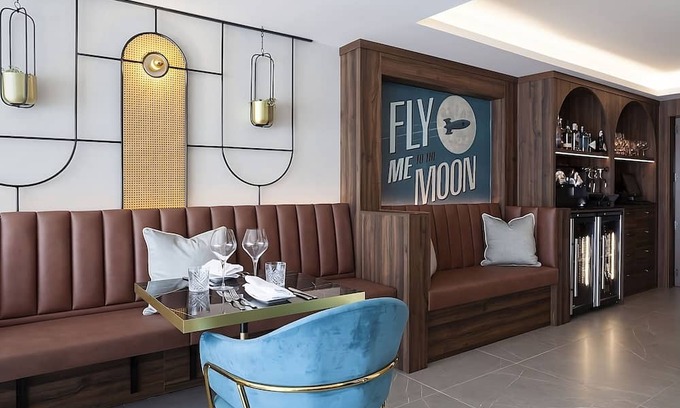 Sant Nicolau Hotel | Luxurious Room in a Fabolous Location! Modern Suite w/Large Window