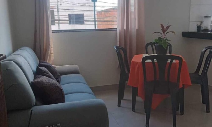 Santa Laura Apartamento | COZY WITH AIR CONDITIONING