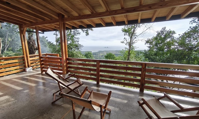 Las Tunas Casa | A Luxury Retreat Between Ocean & Jungle in Ayampe