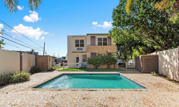 Eleanor Roosevelt Apartamento | Steps to the Sand | On-site Parking | by Otium