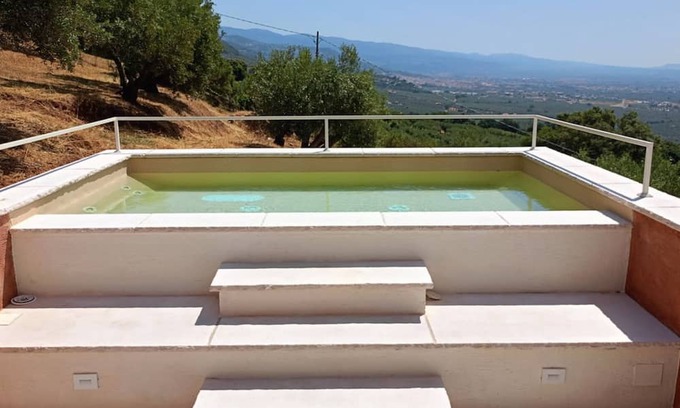 Lamezia Terme Casa | Villa with hot tub at only 6 km from the beach