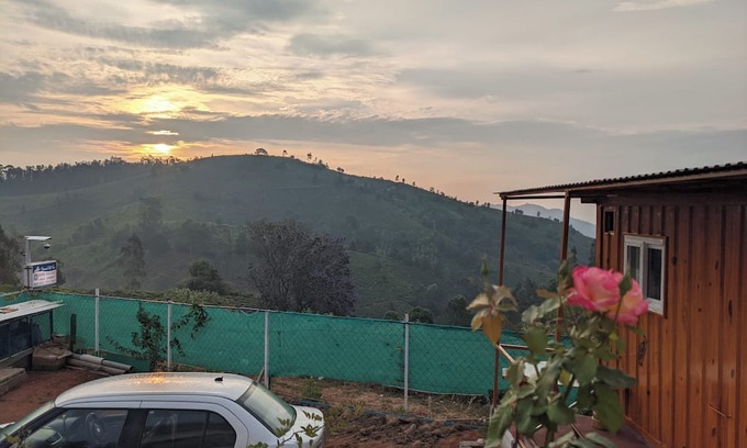 Ooty Cabaña | Beautiful 7 Separate bedroom cottage and container wood house in Ooty