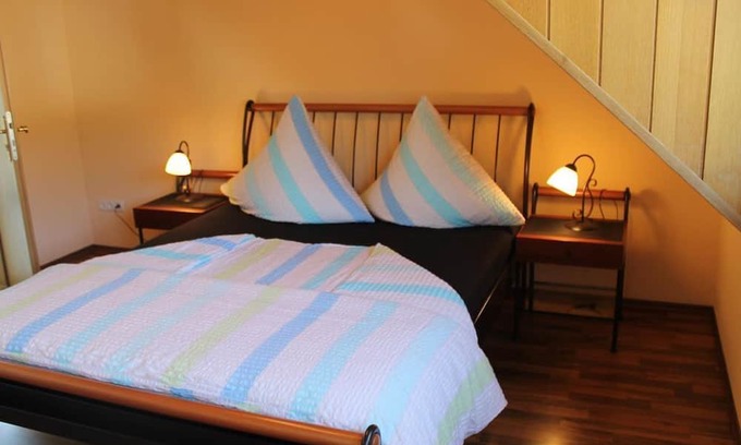 Krov Apartamento | Double room no. 4 - Ferienweingut Manfred Schneiders
