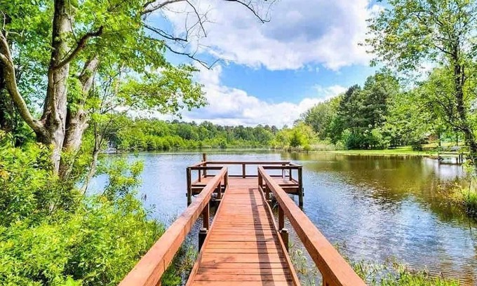 Summerton Casa | Sweet Marion - Dock + Boat Ramp + Spa + Lakefront