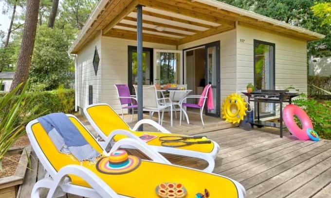 Saint-Hilaire-de-Riez Chalet De Esquí | Chalet 4 étoiles - Piscine - efbdfd