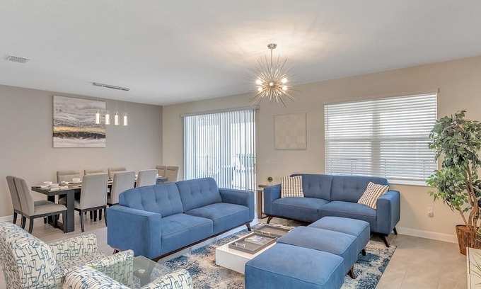 Davenport Casa | Beautiful 9Bed Pool Home with Game Room-1233CHD