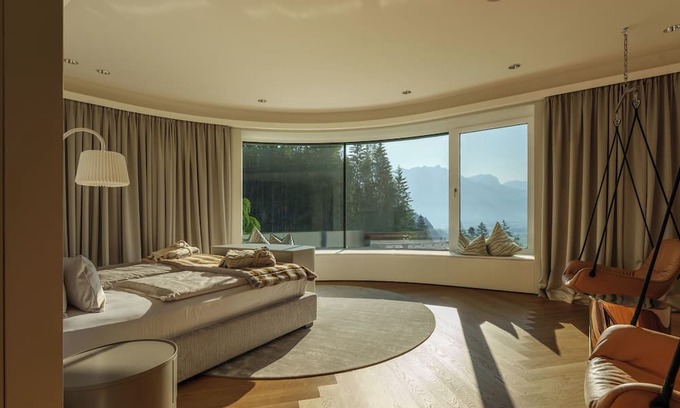 Leogang Villa | Julisam Chalet Estate - Imagine a five-star hotel with no other guests.