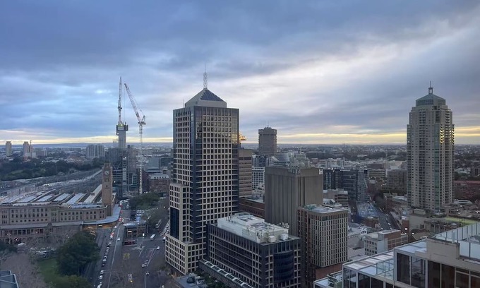 Peakhurst Apartamento | Modern 2BR Gem in Sydney CBD