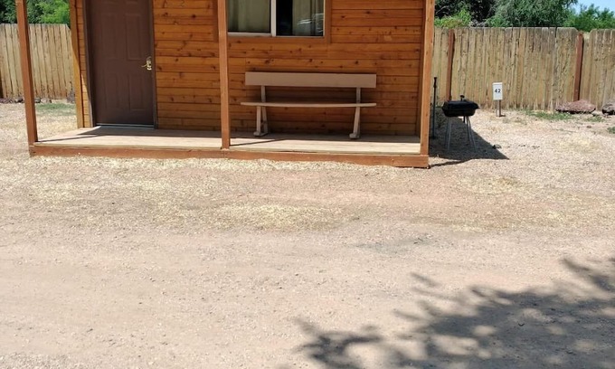 Fillmore Cabina | Cozy pet and family friendly cabin in Fillmore