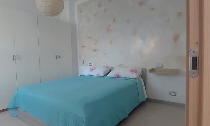 Borgomanero Apartamento | St. John House. Downtown apartment, pets allowed