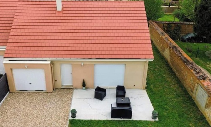 Acquigny Cabina | My little house: out of sight, out of mind