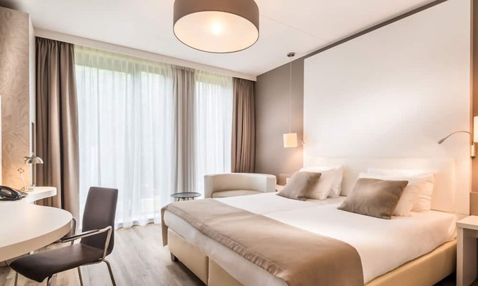 Wageningen Casa | Breathtaking Stay w/Spa & Scenic Surroundings | Local Dining & Nature Spots