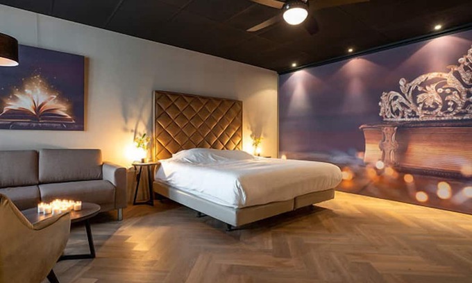 Made Casa | Nature-Lover’s Haven by Biesbosch & Birdwatching Sites | Historic Attractions