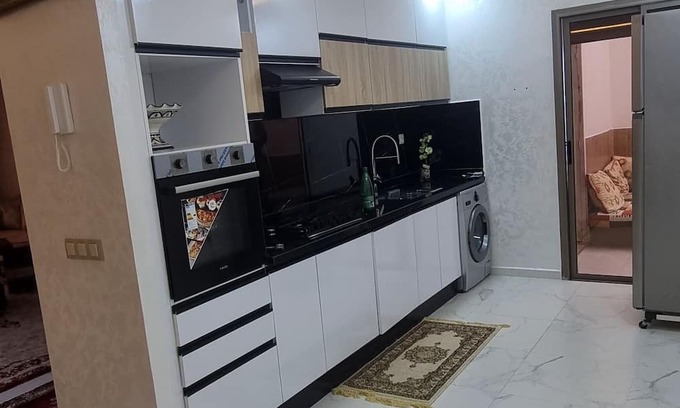 Bouznika Apartamento | Charming 2-bedroom apartment in delightful Bouznika with WiFi