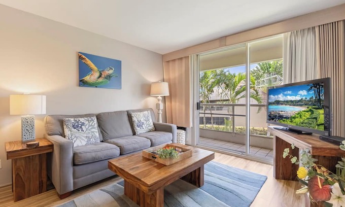 Kihei Condominio | Perch - King Suite at Maui Banyan | Steps from the Beach | South Kihei Gem