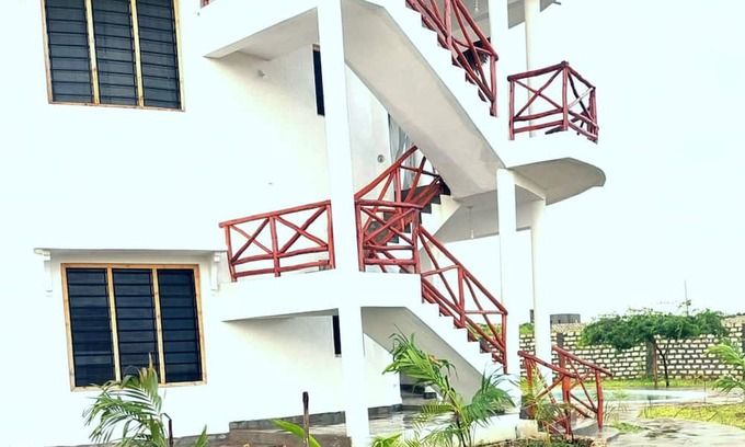 Malindi Marine National Park Casa | Stylish - 4 Bedroom Round Villa - With Pool