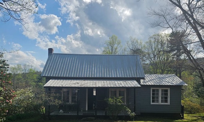 Mountain Rest Casa | Charming 3-bedroom house in peaceful Mountain Rest with AC, WiFi