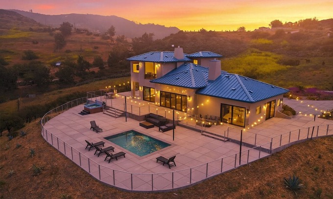 Malibu Casa | Cloud-Break Ridge | Pool, Spa -Epic Mountain Views
