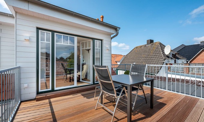 Wesselburen Apartamento | Apartamento 'Nordseeperle' con balcón y Wi-Fi