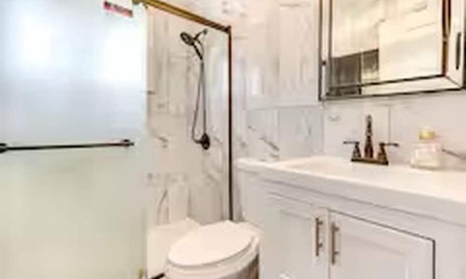 Summit Station Casa | 3-bedroom house in welcoming Columbus with WiFi, AC