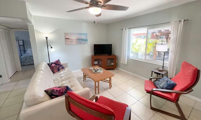 Cocoa Beach Casa | Fiesta Flamingo Cottage: Your Cocoa Beach Paradise with Kayaks & Bikes