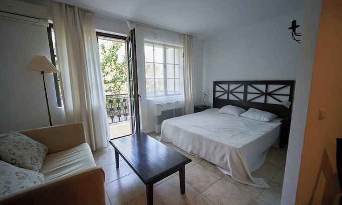 Obzor Apartamento | Enjoy luxury of the Cliff **** hotel - Spa-100m to the beach 3 swimming pools