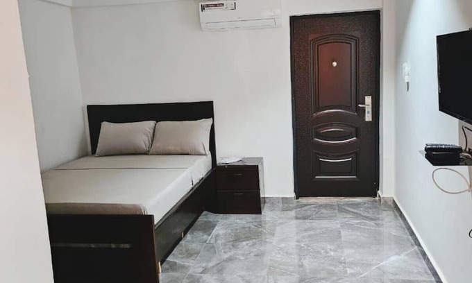 Kumasi Casa | Royal Renaissance... studio apartment...25 minutes drive away from the airport.