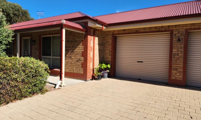Goolwa Casa | Goolwa Getaway New Listing Special-stylish house, close to beach,