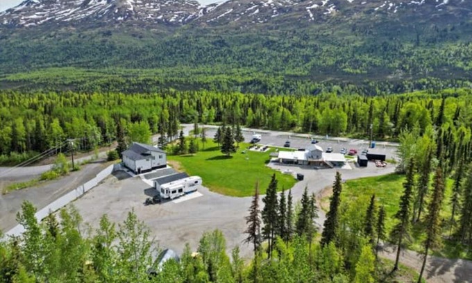 Chugiak Alquiler De RV | Twin Peaks RV Site1 w Elec/Sewer