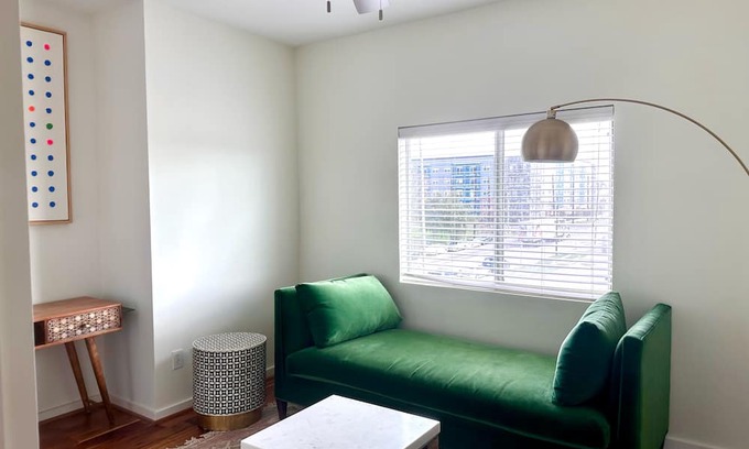 East Downtown Houston Casa | In the heart of Houston with skyline view rooftop!