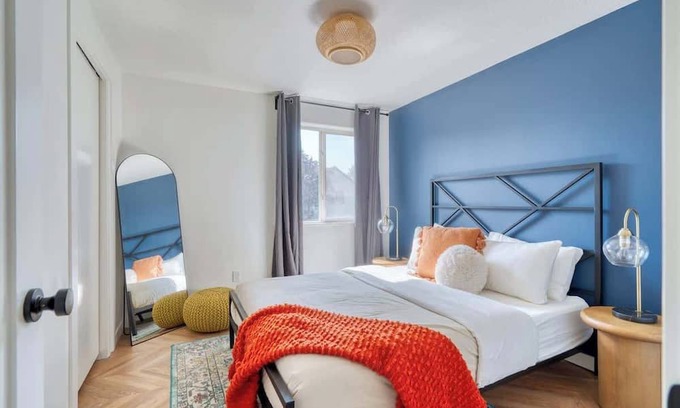 Woodstock Apartamento | The Perfect Retro Portland Retreat ~Vintage Shops