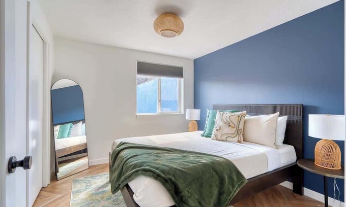Woodstock Apartamento | The Woodstock Inn ~ Reed College & Vintage Shops