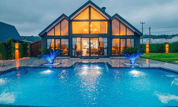 Sapanca Casa | 3+1 Ultra Luxury - Private Pool-Conservative-Jacuzzi-Fireplace-Winter Garden
