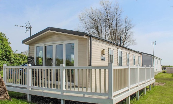 New Romney Casa | Introducing the Willerby Expression, a premium 3-bedroom caravan designed for comfort and style.