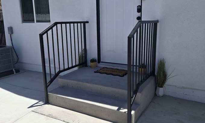 Hawthorne Casa | Newly built, stylish and spacious 3-bedroom getaway. Near SoFi Stadium & LAX.