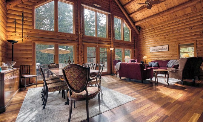 Blandford Casa | Tranquil Retreat 6-BRs Total in the Berkshires