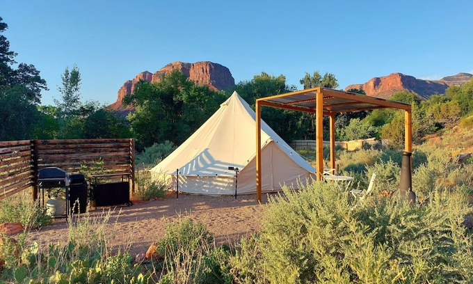 Gateway Alquiler De RV | Canyon Tent at Gateway Glamping, Western Colorado