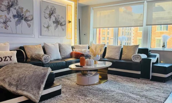 East Harlem Apartamento | Bright & Modern 4BD 2BA Apartment w Doorman, Gym, Lounge, Near West Harlem