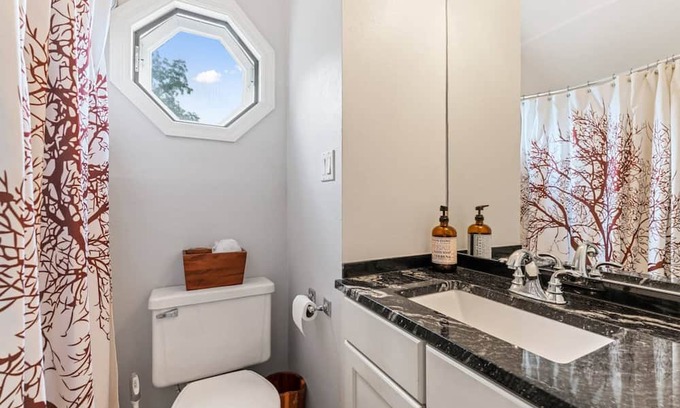 Mexican War Streets Casa | Charming 1-bedroom house with amazing view - Pittsburgh skyline