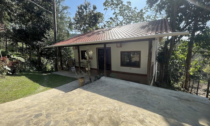 Jarabacoa Villa | 3-bedroom villa in charming Jarabacoa with WiFi