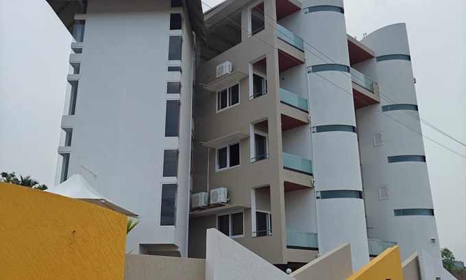 Udupi Apartamento | 12-bedroom apartment in superb Manipal with AC, WiFi. Live large