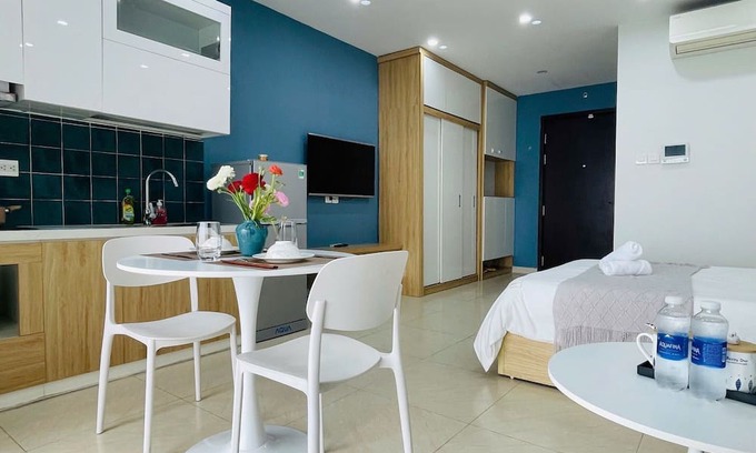 Trung Hoa Nhan Chinh Apartamento | Căn hộ studio sang trọng với ban công có tầm nhìn rộng - Vinhomes D'Capitale