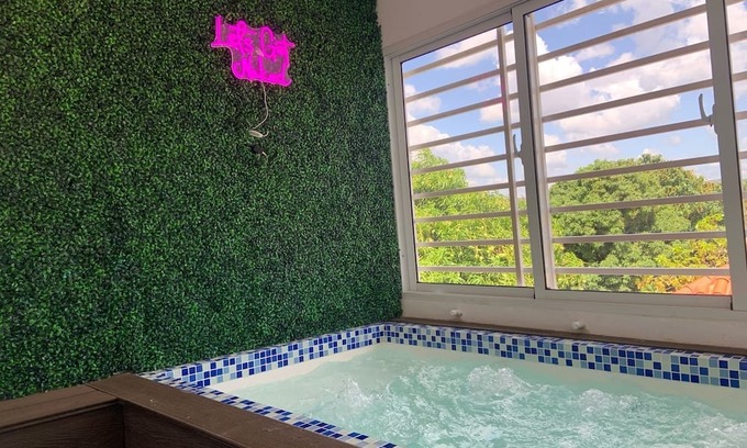 Bani Apartamento | Charming Getaway in the Heart of Baní – Private Jacuzzi Included!