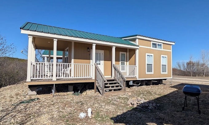 Davis Cabina | The Most Beautiful Views in Turner Falls