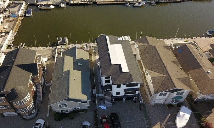 Lavallette Casa | 4-bedroom waterfront Lavallette beach home with fenced yard & WiFi, AC. Book now