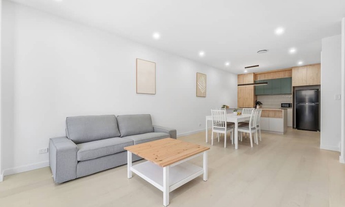 Norwood Casa | Stay Close to City