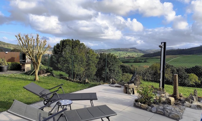 Bareyo Casa | Gaia An Exclusive non-shared pool and garden
