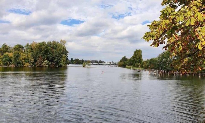 Hakenfelde Condominio | Eiswerder - Inselwohnung in der Havel mit Balkon